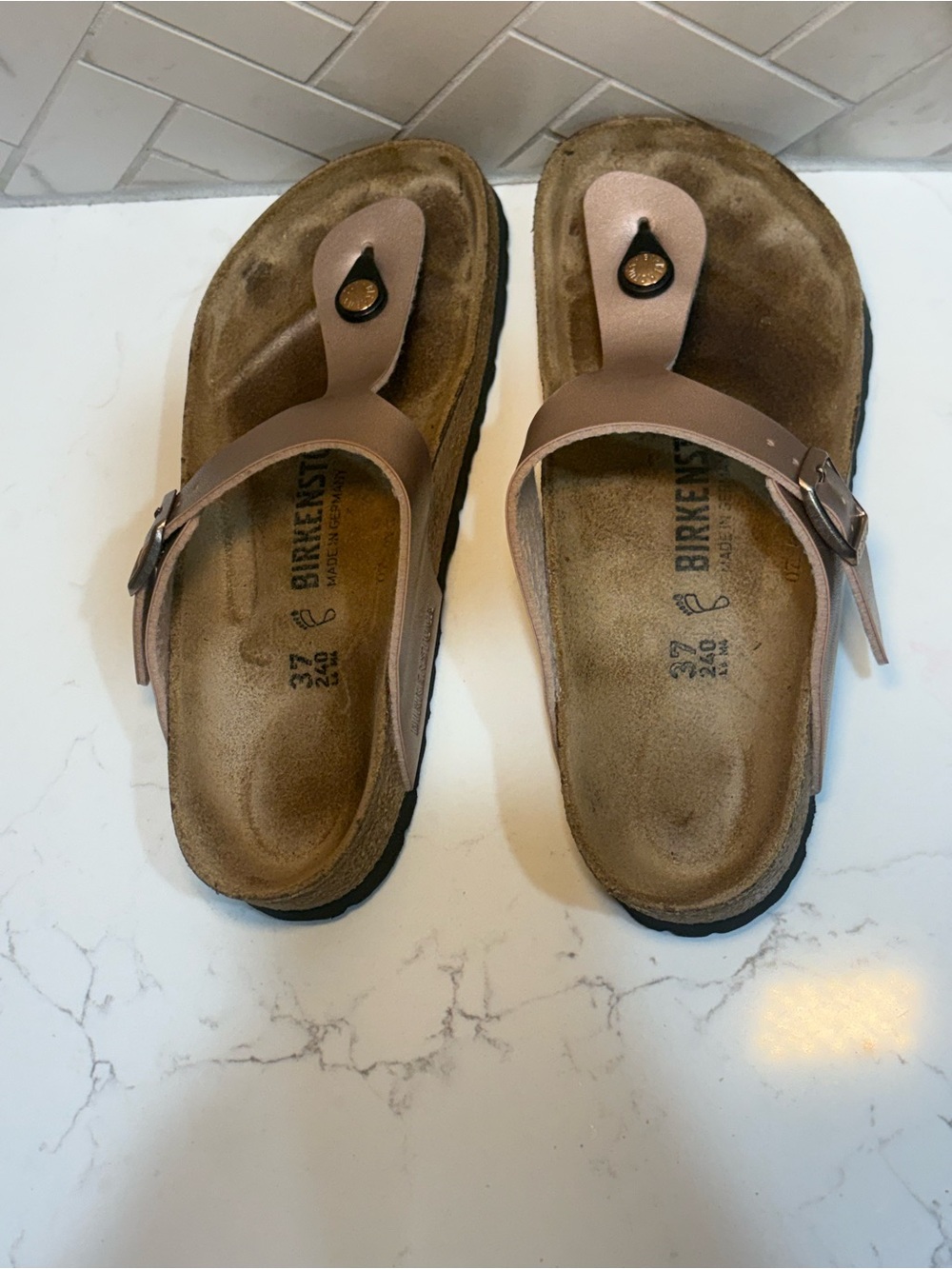 Birkenstock Gizeh Thong Sandals Metallic Rose Gold Copper Women’s EU 37 US 6-6.5